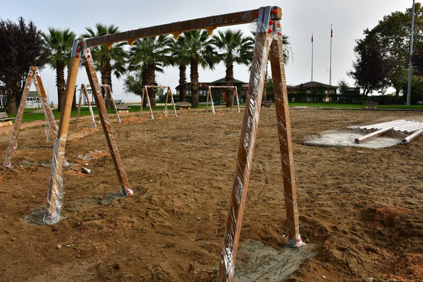 17 AĞUSTOS PARKI OYUN GRUPLARI YENİLENİYOR