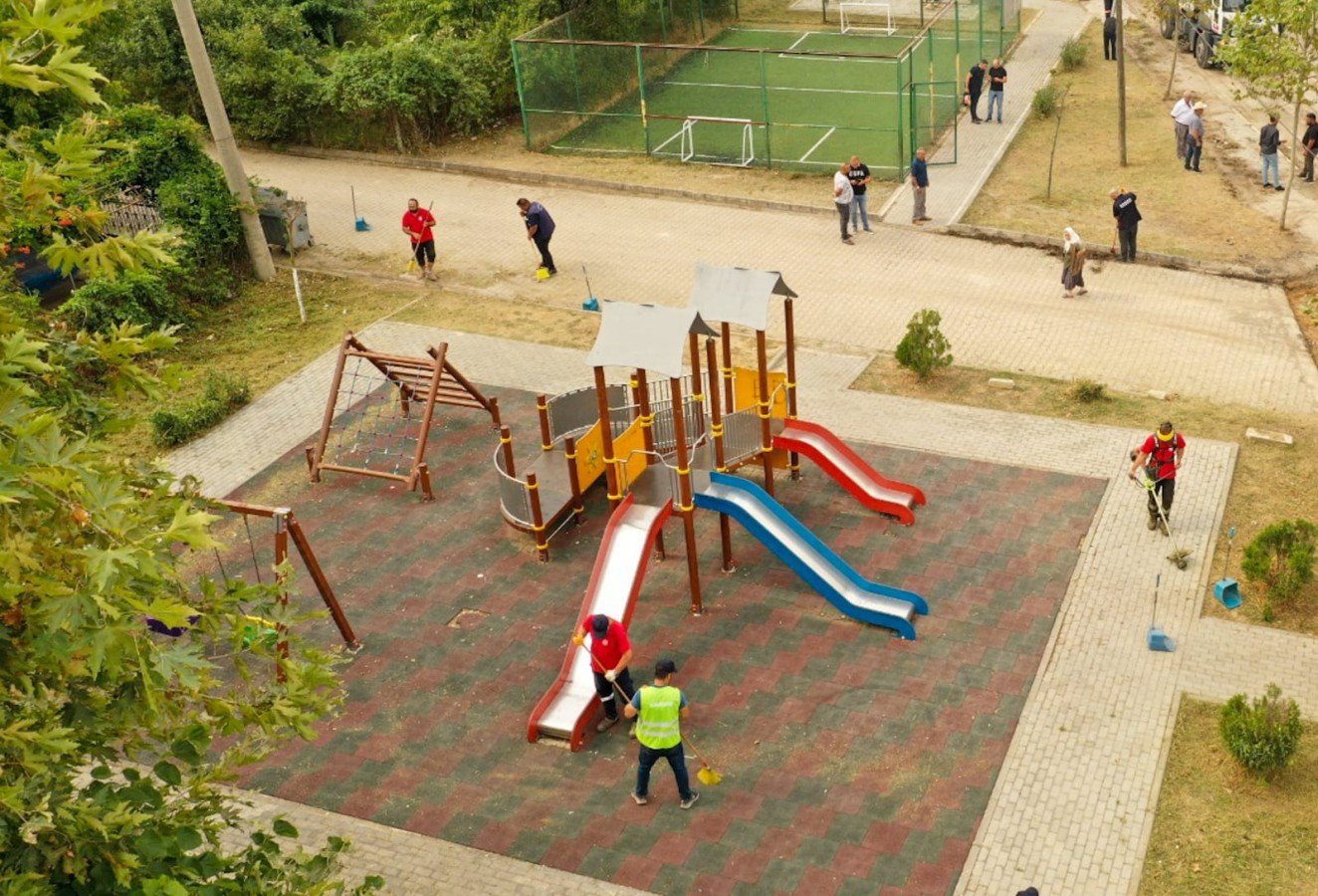 BAĞLARBAŞI MAHALLESİ’NDE KAPSAMLI TEMİZLİK YAPILDI