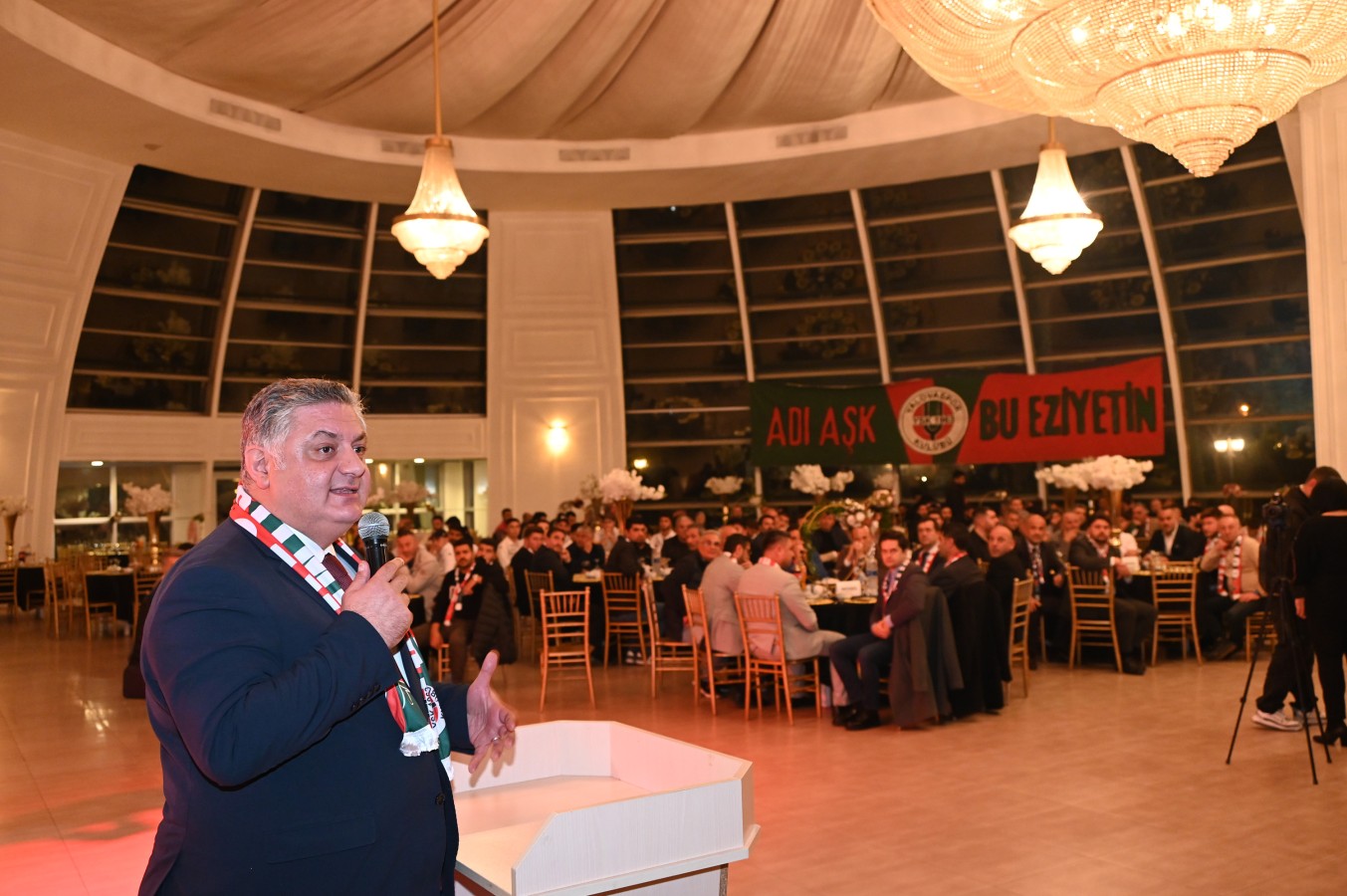 BAŞKAN GÜREL YALOVASPOR DAYANIŞMA GECESİNE KATILDI