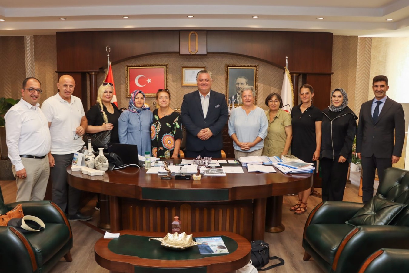 BAŞKAN MEHMET GÜREL YALOVA SAHİPSİZ HAYVANLARI KORUMA VAKFI’NI AĞIRLADI