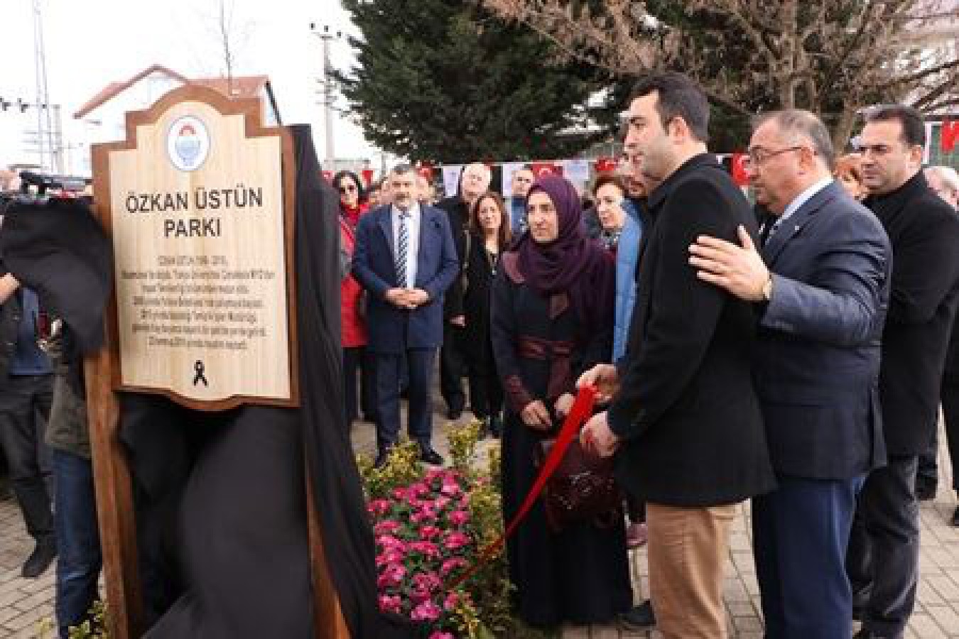 BAŞKAN SALMAN ‘CEPHEDE SAVAŞARAK GÜZEL İŞLERE İMZA ATTI’