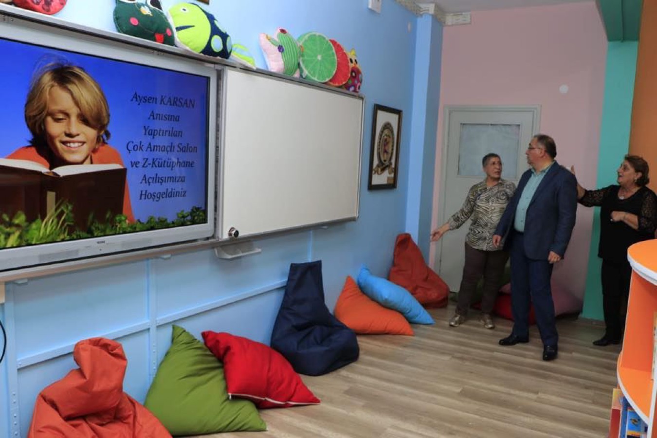 BAŞKAN SALMAN, KARSAN’IN ADINA YAPILAN Z KÜTÜPHANENİN AÇILIŞINA KATILDI