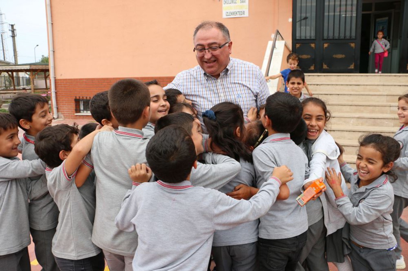 BAŞKAN SALMAN MEVLANA OKULUNU ZİYARET ETTİ