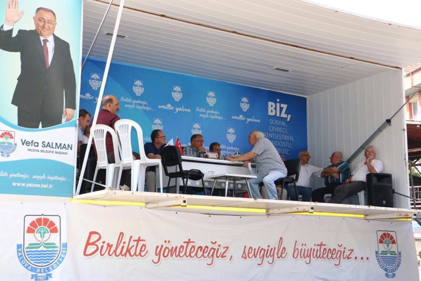 BAŞKAN SALMAN RÜSTEM PAŞA MAHALLESİNDE