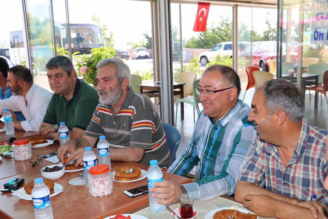 BAŞKAN SALMAN TERMİNAL ESNAFI İLE BİR ARAYA GELDİ