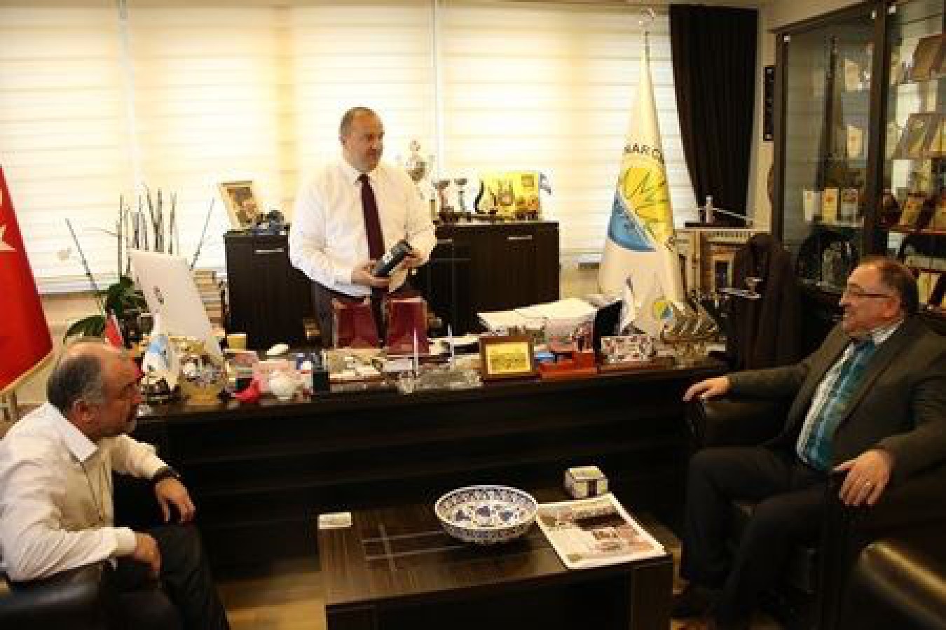 BAŞKAN SALMAN’DAN GEÇMİŞ OLSUN ZİYARETİ