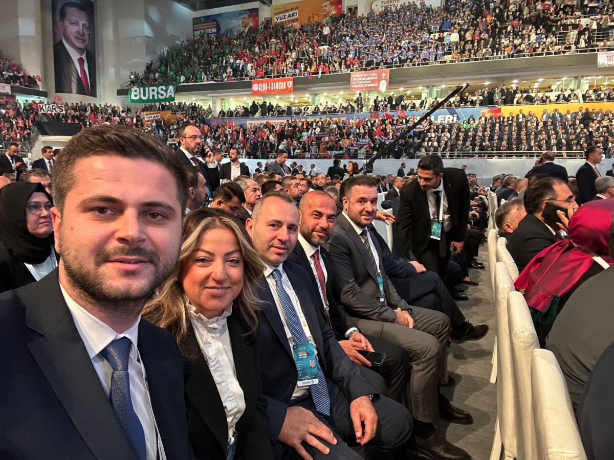 BAŞKAN TUTUK AK PARTİ'NİN 4. OLAĞANÜSTÜ BÜYÜK KONGRESİNE KATILDI