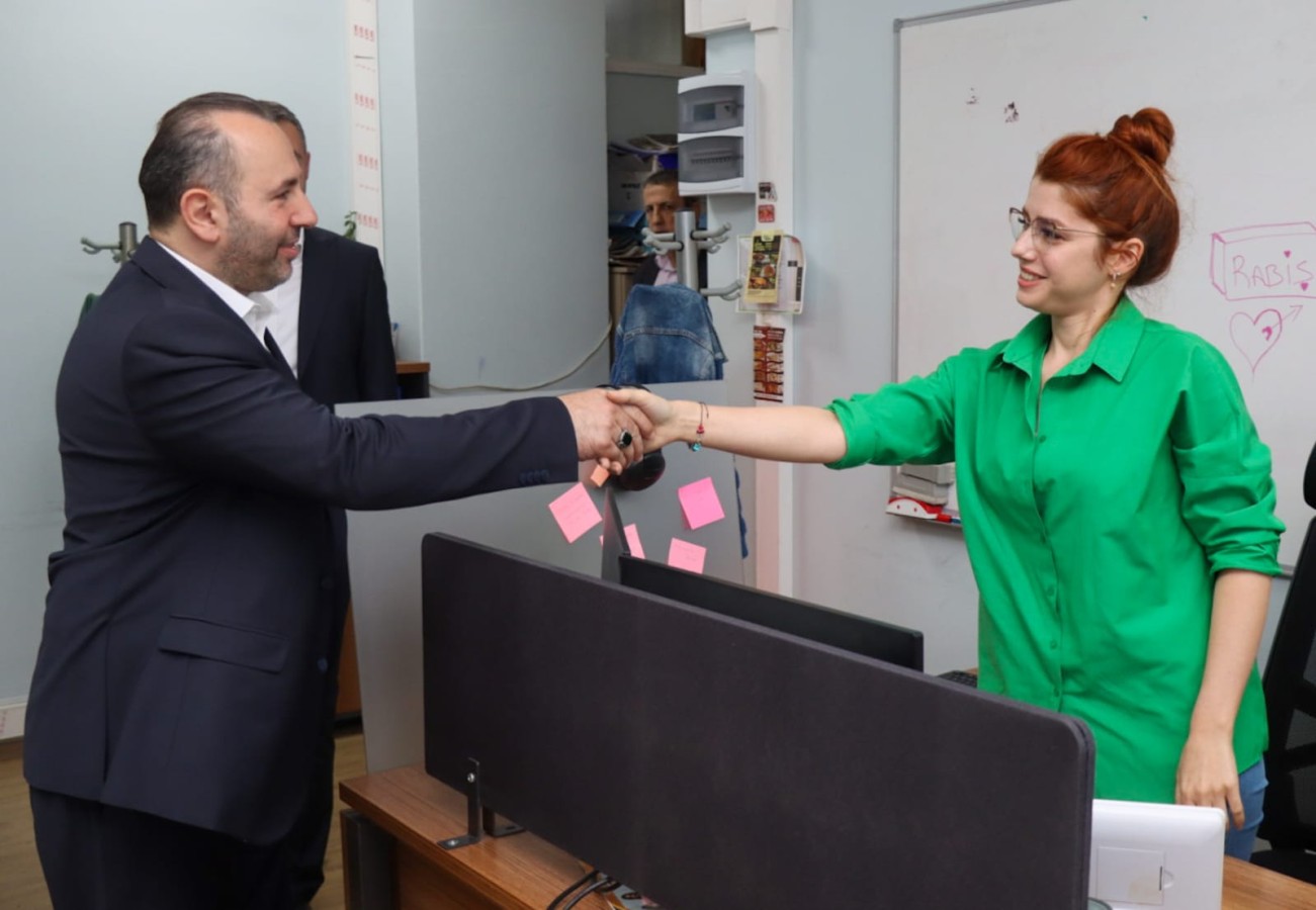 BAŞKAN TUTUK PERSONELLE BAYRAMLAŞTI