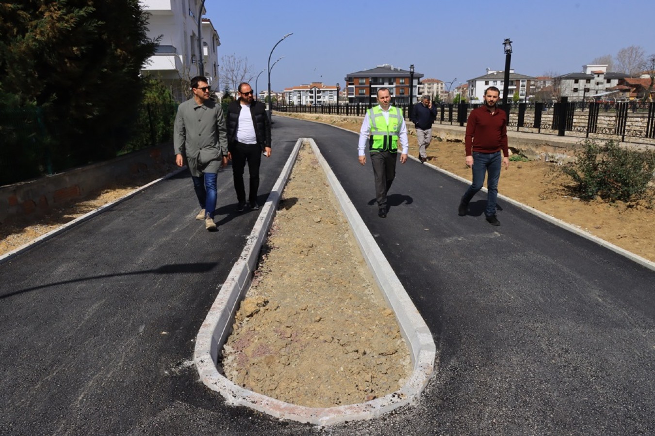 BAŞKAN VEKİLİ TUTUK BİSİKLET VE YAYA YOLUNDA İNCELEMELERDE BULUNDU
