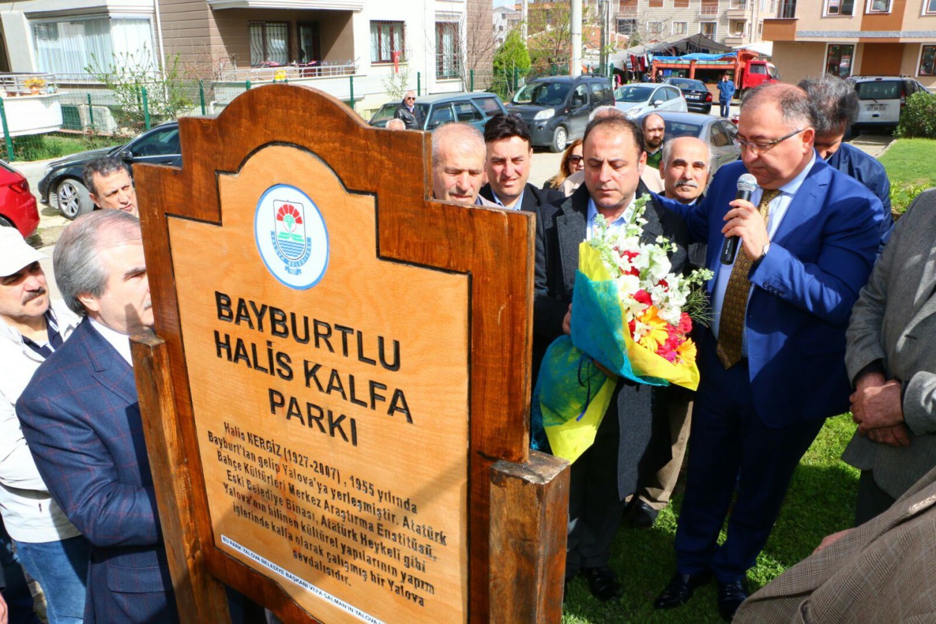 BAYBURTLU HALİS KALFA’NIN İSMİ PARKA VERİLDİ