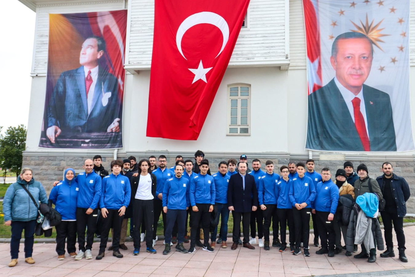 BELEDİYESPOR SPORCULARI UĞURLANDI