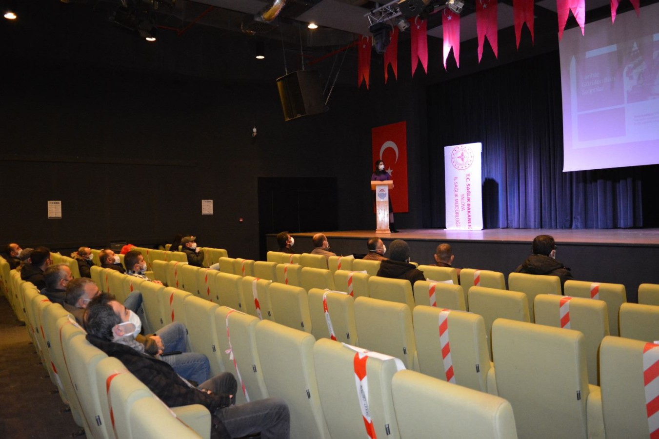 ‘BİRLİKTE YENECEĞİZ’ PROJESİNİN İLK EĞİTİMLERİ ALINDI