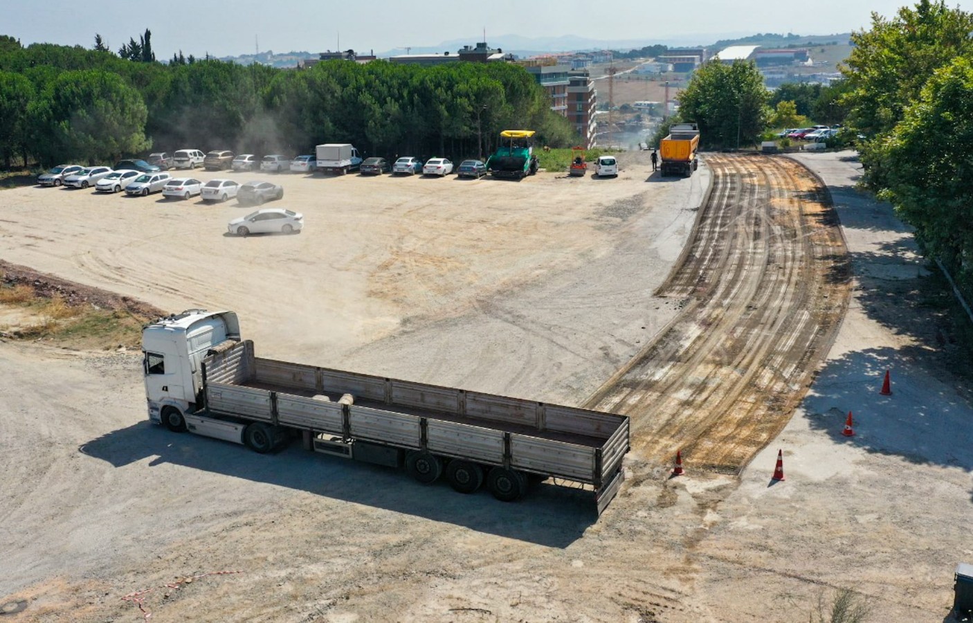 BOZUK ASFALT İÇİN ÇALIŞMALAR BAŞLADI