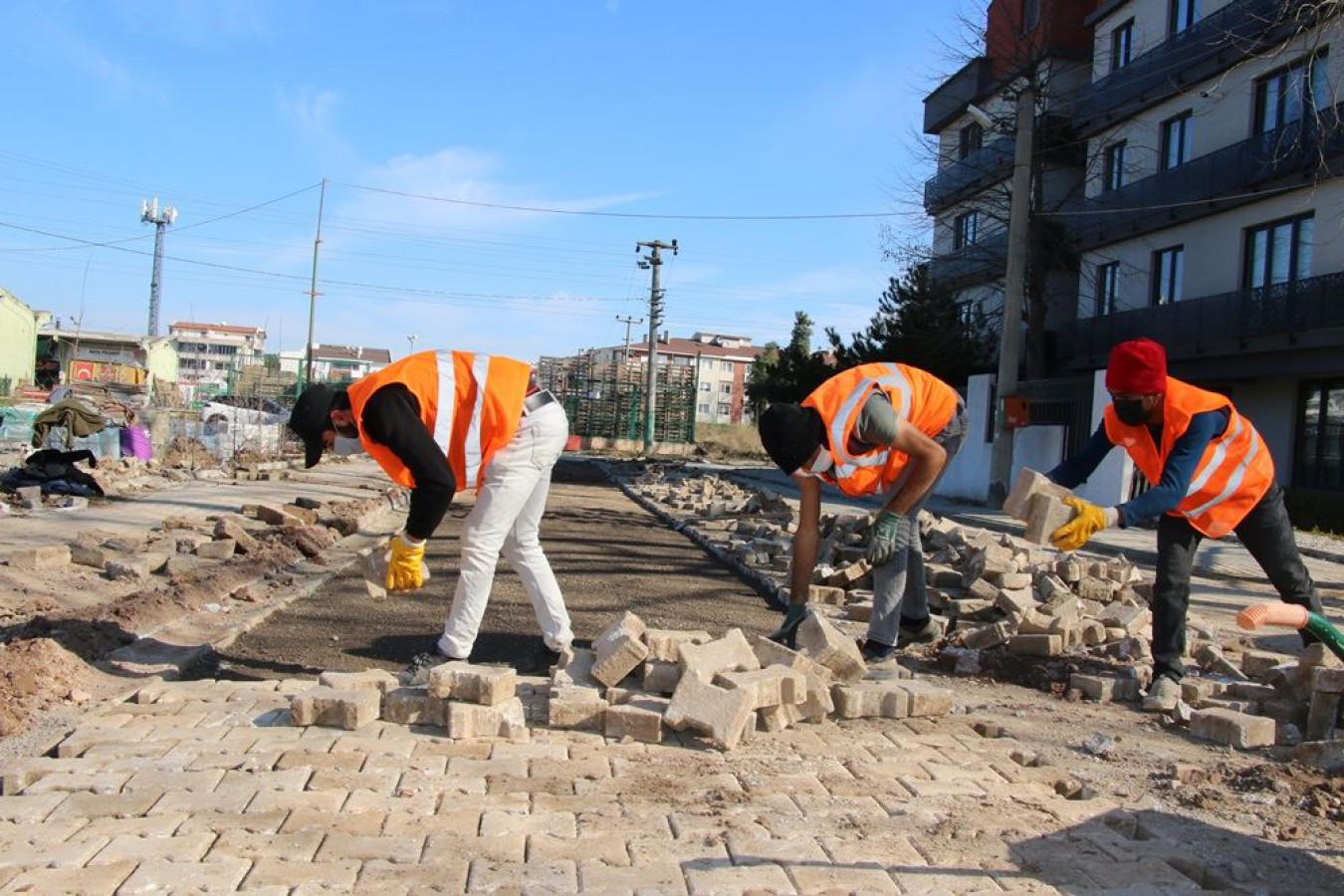 ÇALIŞMALAR ARALIKSIZ DEVAM EDİYOR