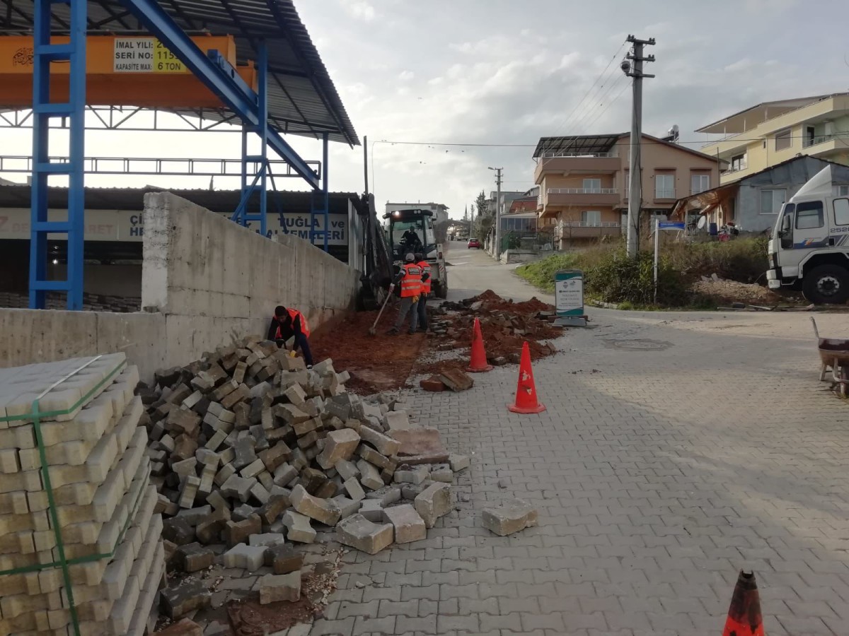 ÇALIŞMALAR BAYRAKTEPE MAHALLESİNDE DEVAM EDİYOR