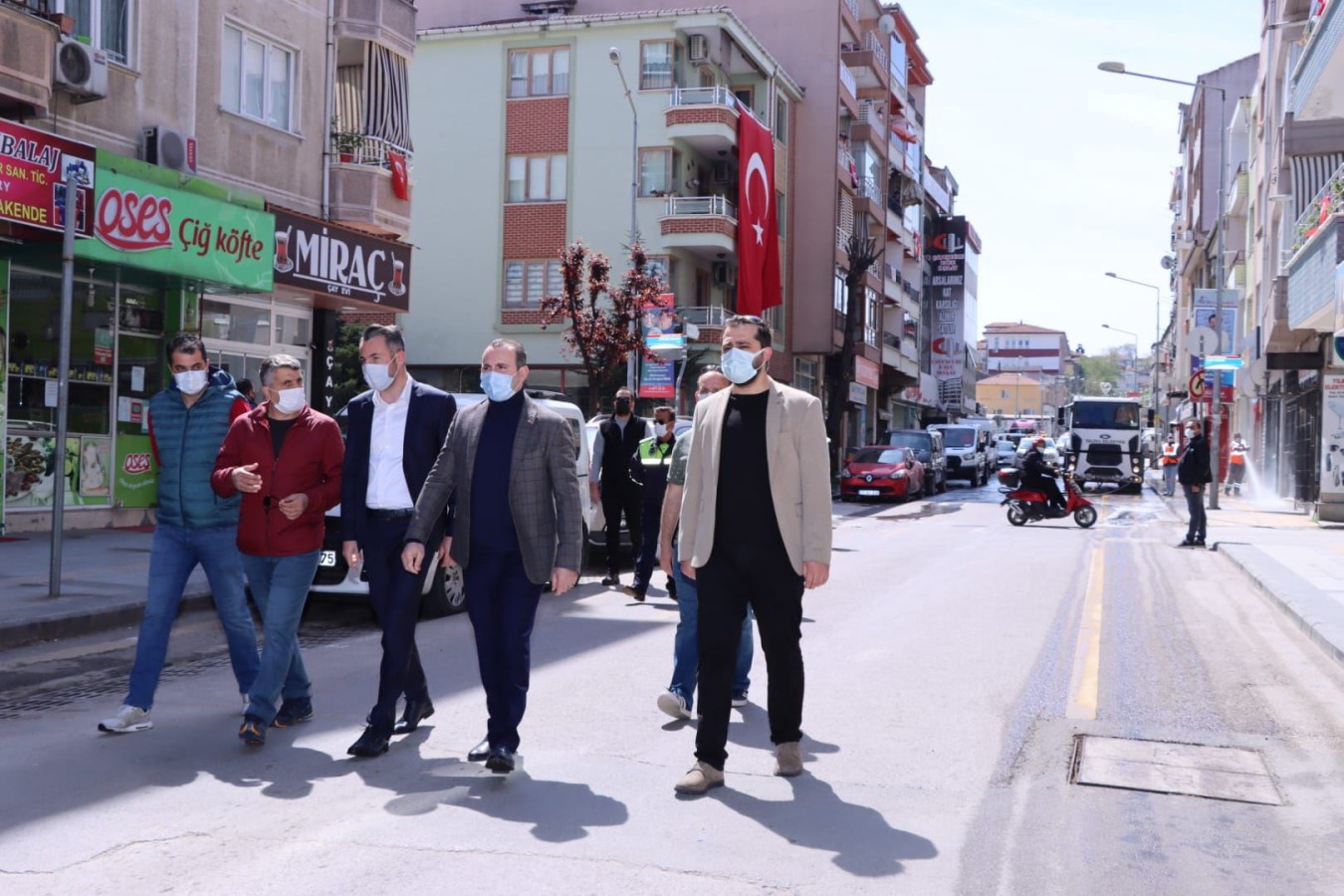 CUMHURİYET CADDESİ PIRIL PIRIL OLDU