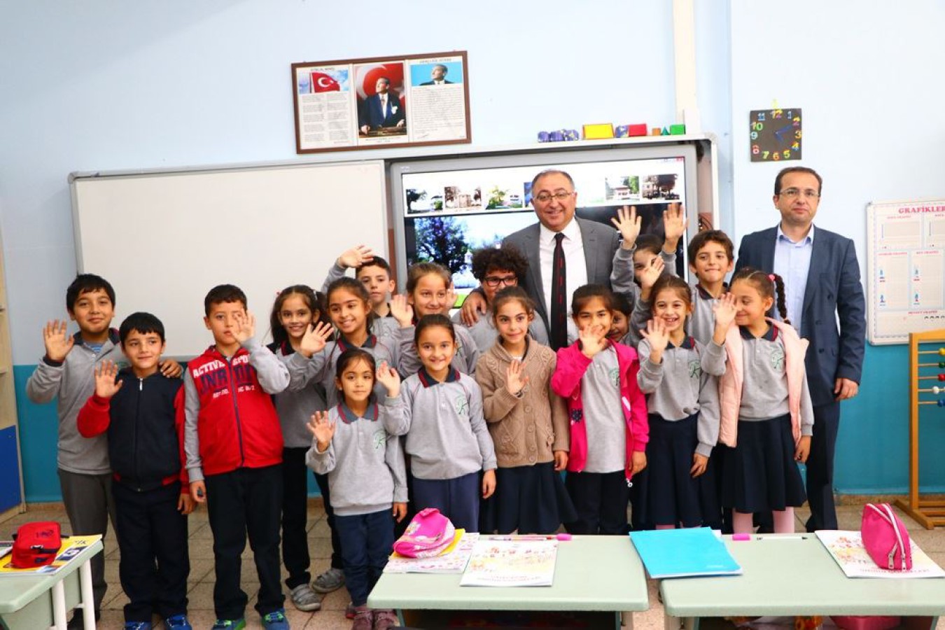 DERS ZİLİ BAŞKAN SALMAN İÇİN ÇALDI