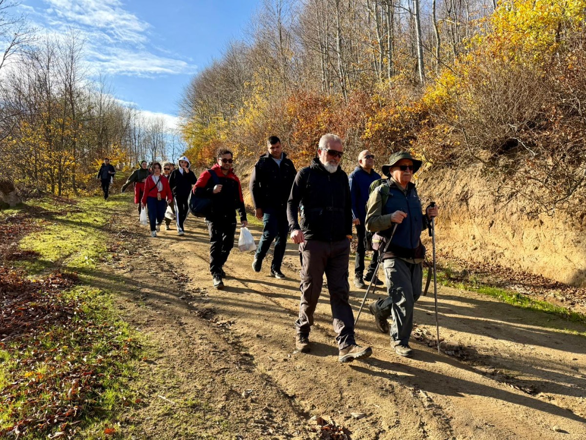 DOĞA YÜRÜYÜŞÜ DOĞA TUTKUNLARINI BULUŞTURDU