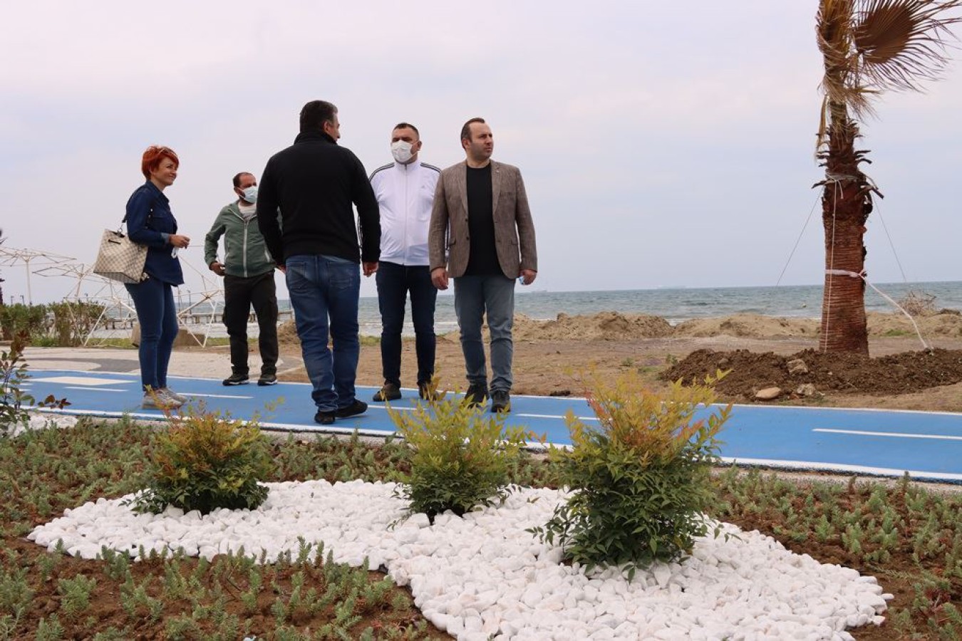 DOĞU SAHİL BANDINA YENİ PEYZAJ DÜZENLEMESİ