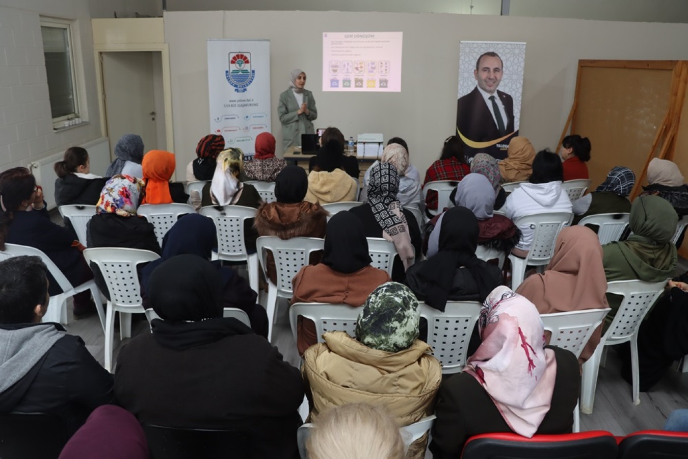 DÜNYA KADINLAR GÜNÜ’NDE KADINLARA SIFIR ATIK VE KOMPOST EĞİTİMİ