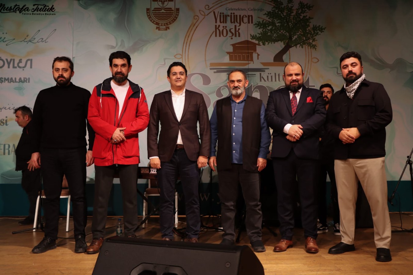 EZGİLER YALOVA’DA ŞİİRLE BULUŞTU