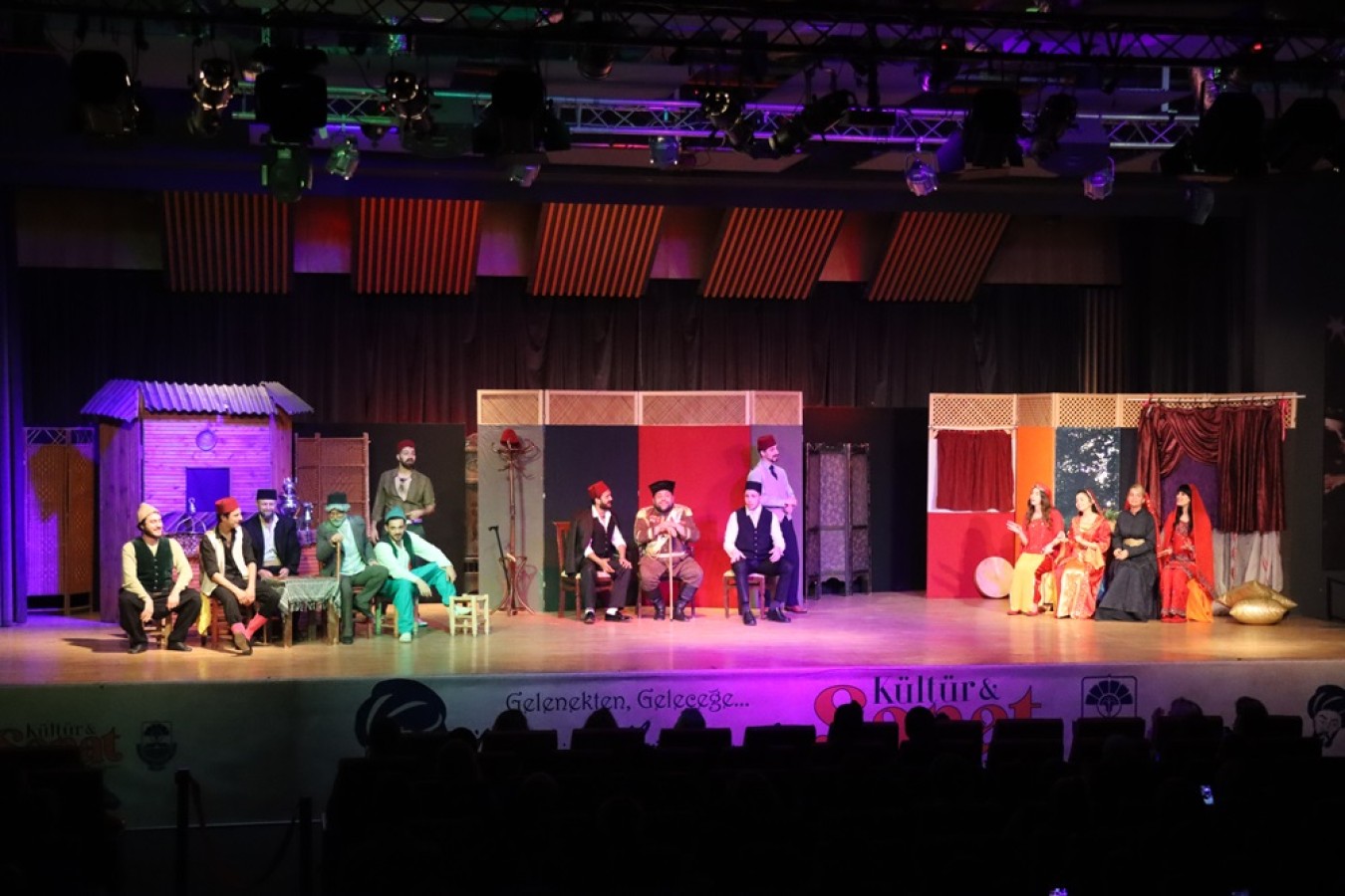 FEHİM PAŞA KONAĞI İSİMLİ OYUN KAPALI GİŞE İLE SAHNELENDİ