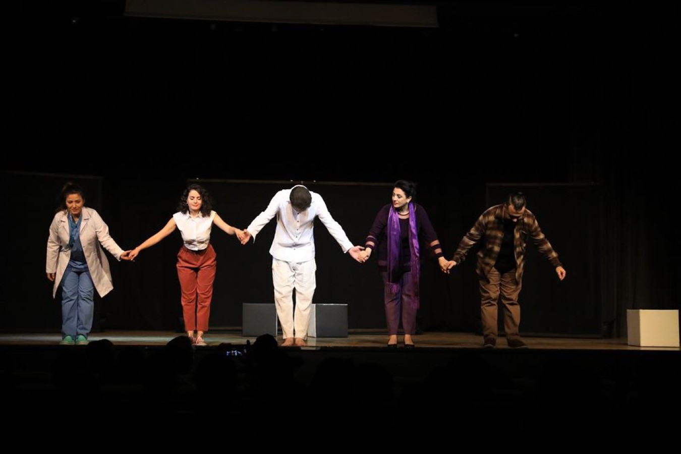 GİRDAP ADLI OYUN ÖĞRENCİLERLE BULUŞTU