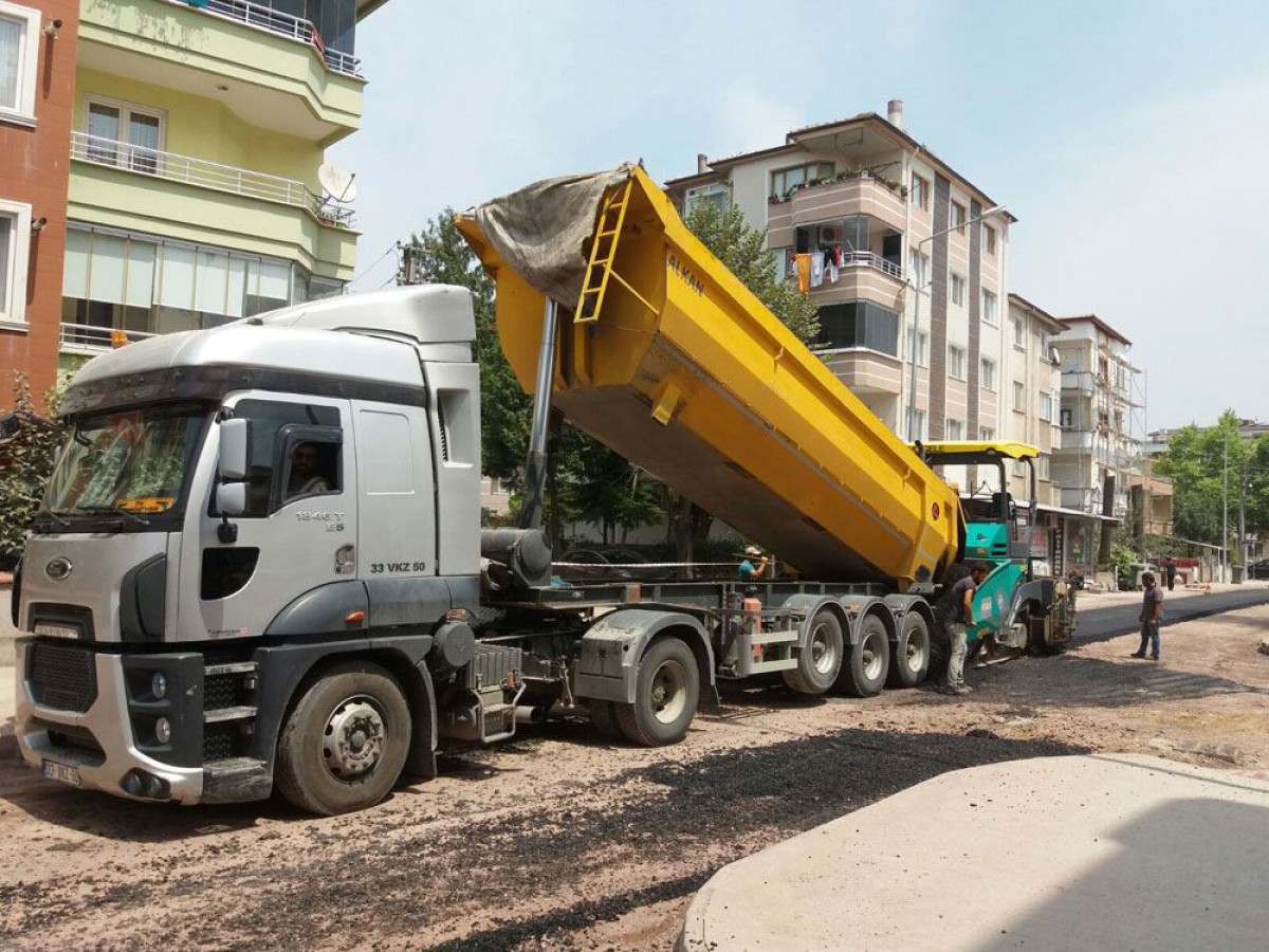 GOP CADDESİ ASFALTLAMA ÇALIŞMALARI BAŞLADI