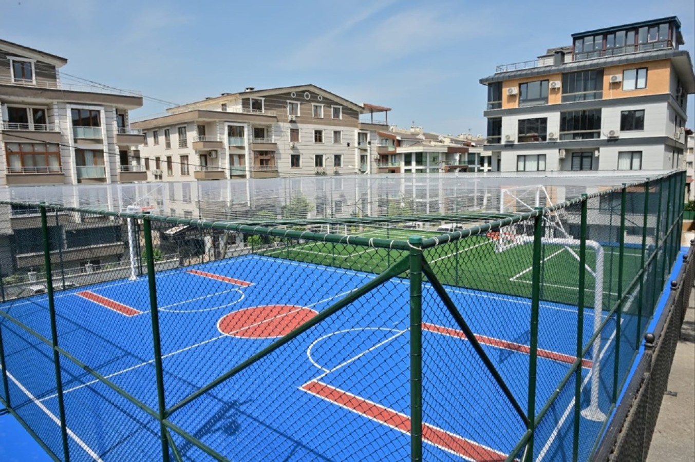 HEM BASKETBOL HEM FUTBOL OYNAYABİLECEKLER