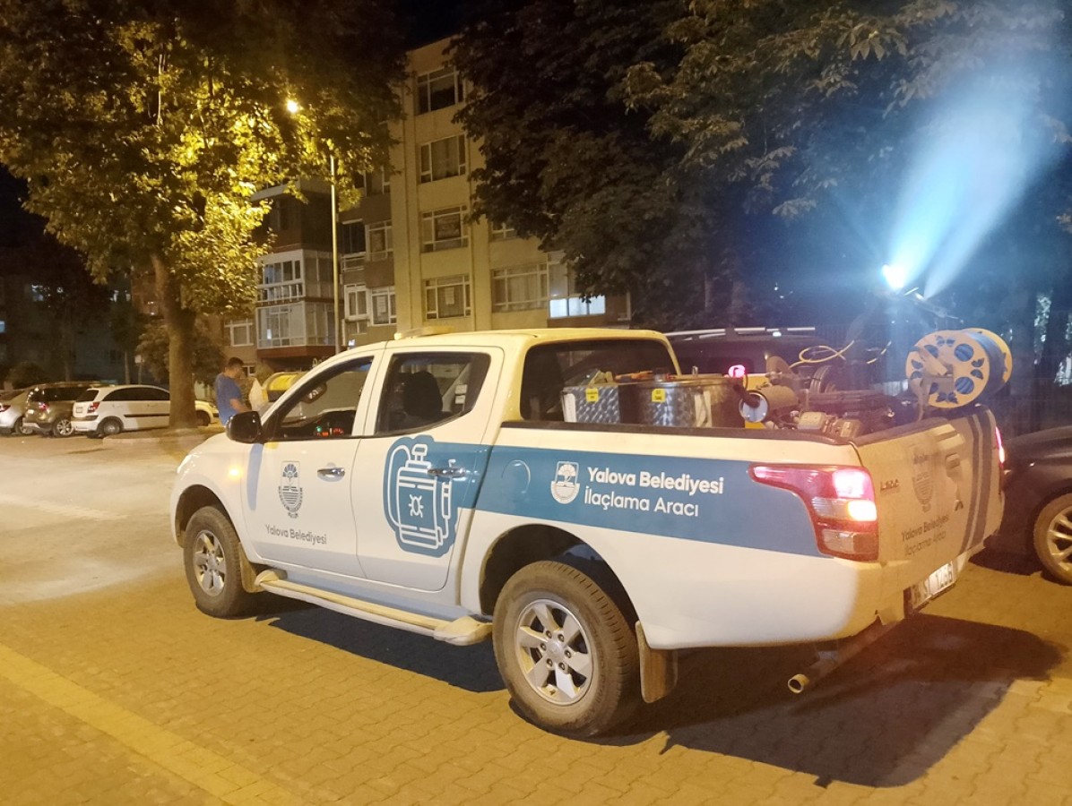 İLAÇLAMA ÇALIŞMALARI ARALIKSIZ OLARAK DEVAM EDİYOR