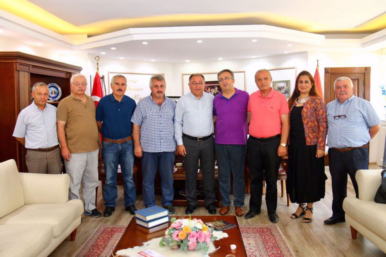 KARADENİZLİLER DERNEĞİ BAŞKAN SALMAN’I ZİYARET ETTİ