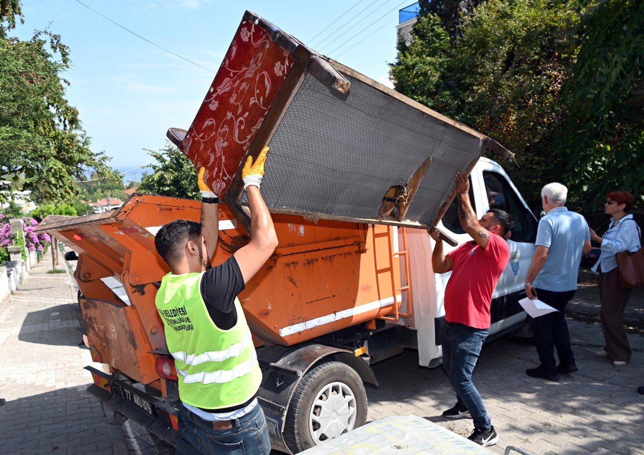KAZIM KARABEKİR MAHALLESİ’NDE KAPSAMLI TEMİZLİK ÇALIŞMASI