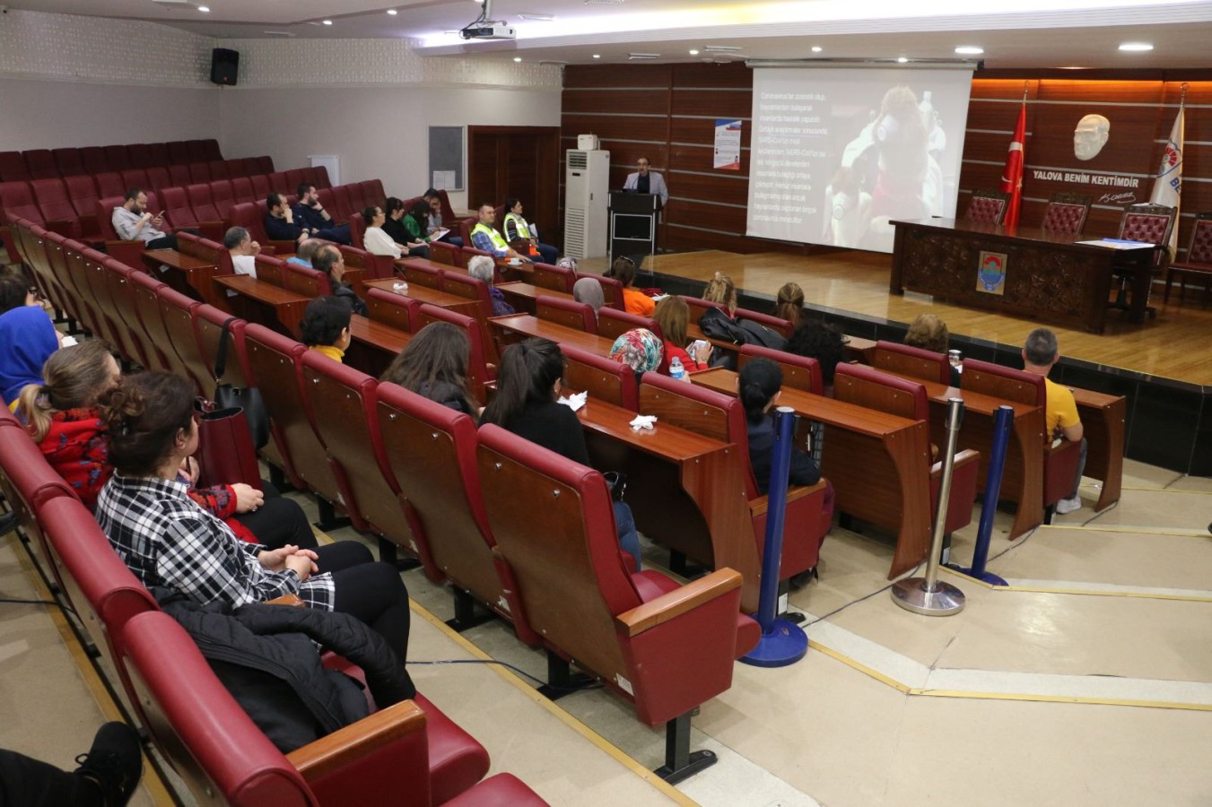 KORONA VİRÜSÜNE KARŞI EĞİTİM SEMİNERİ DÜZENLENDİ