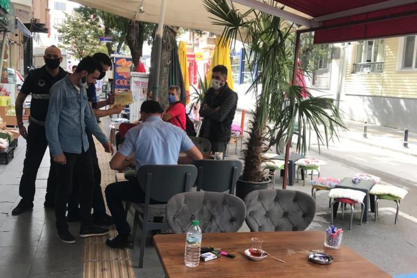 KORONAVİRÜS EK TEDBİRLERİ ESNAFA TEBLİĞ EDİLDİ