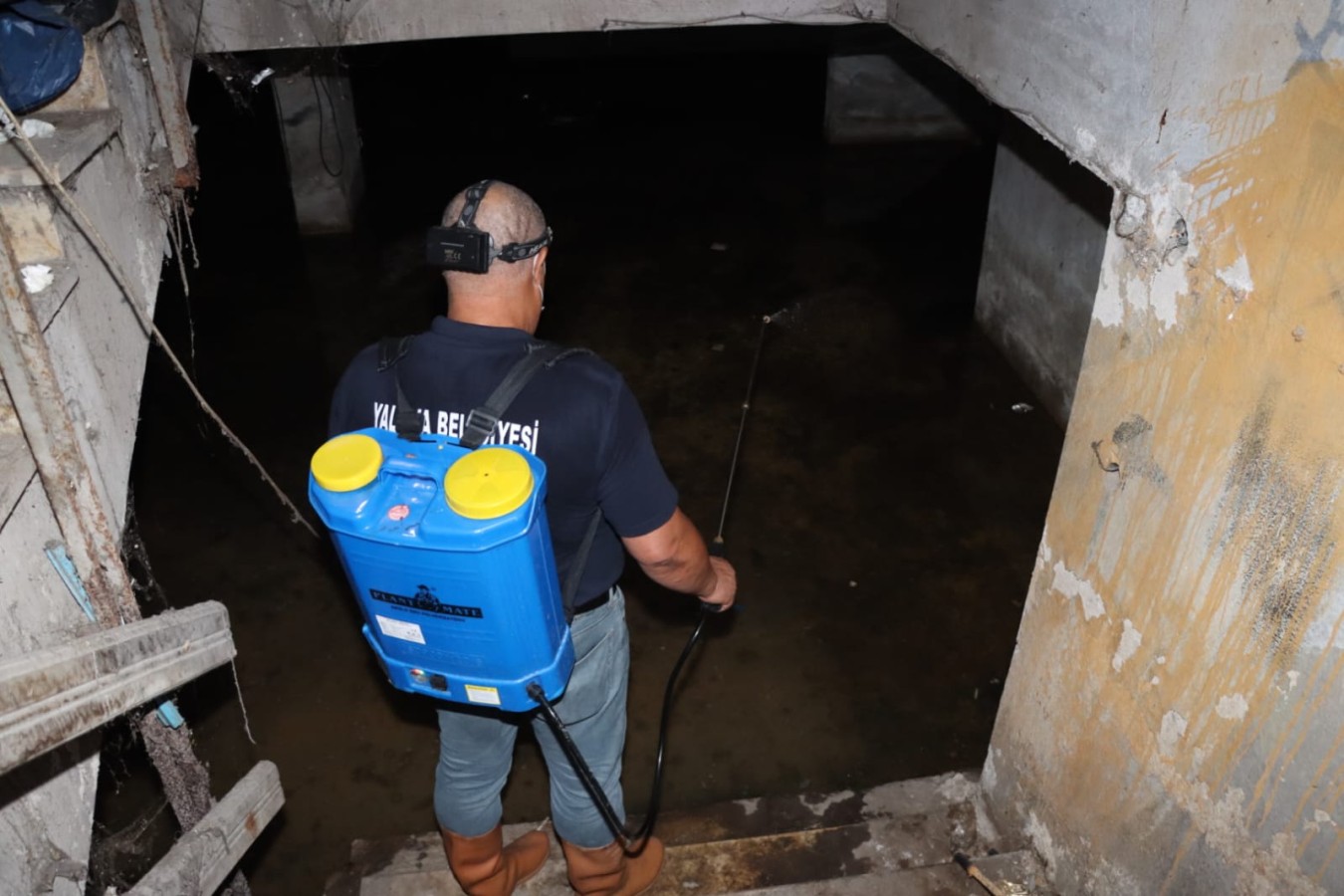 LARVA MÜCADELESİNE HIZ KESMEDEN DEVAM