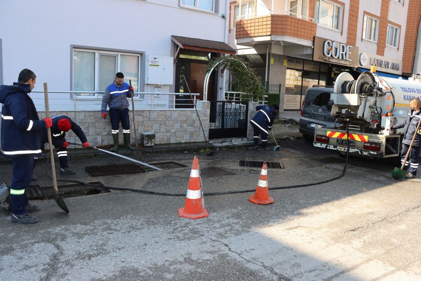 MAZGALLAR PERİYODİK ARALIKLARLA TEMİZLENİYOR