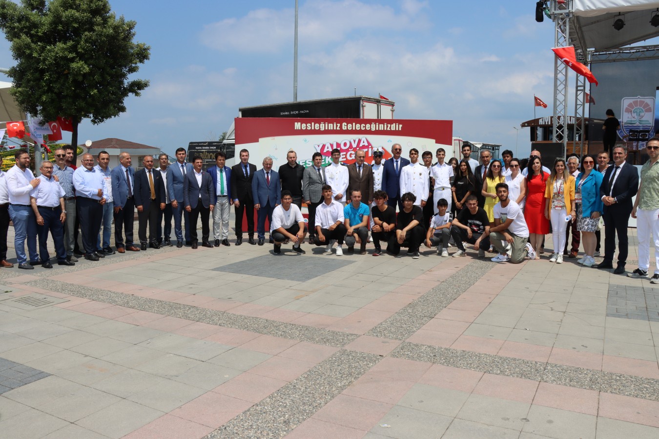 MESLEKİ EĞİTİM VE İSTİHDAM FUARI AÇILDI