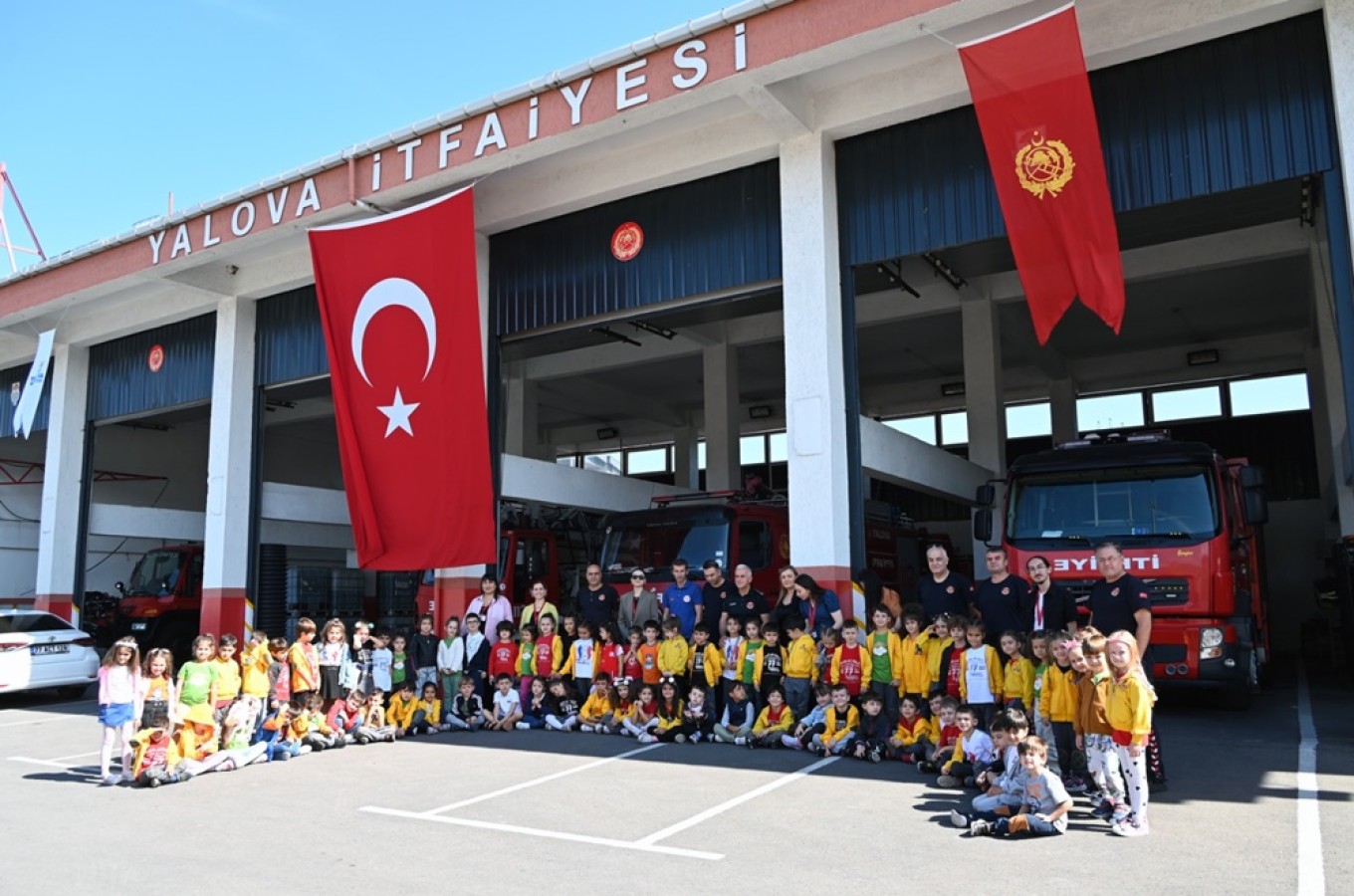 ÖĞRENCİLERDEN İTFAİYE MÜDÜRLÜĞÜNE ZİYARET