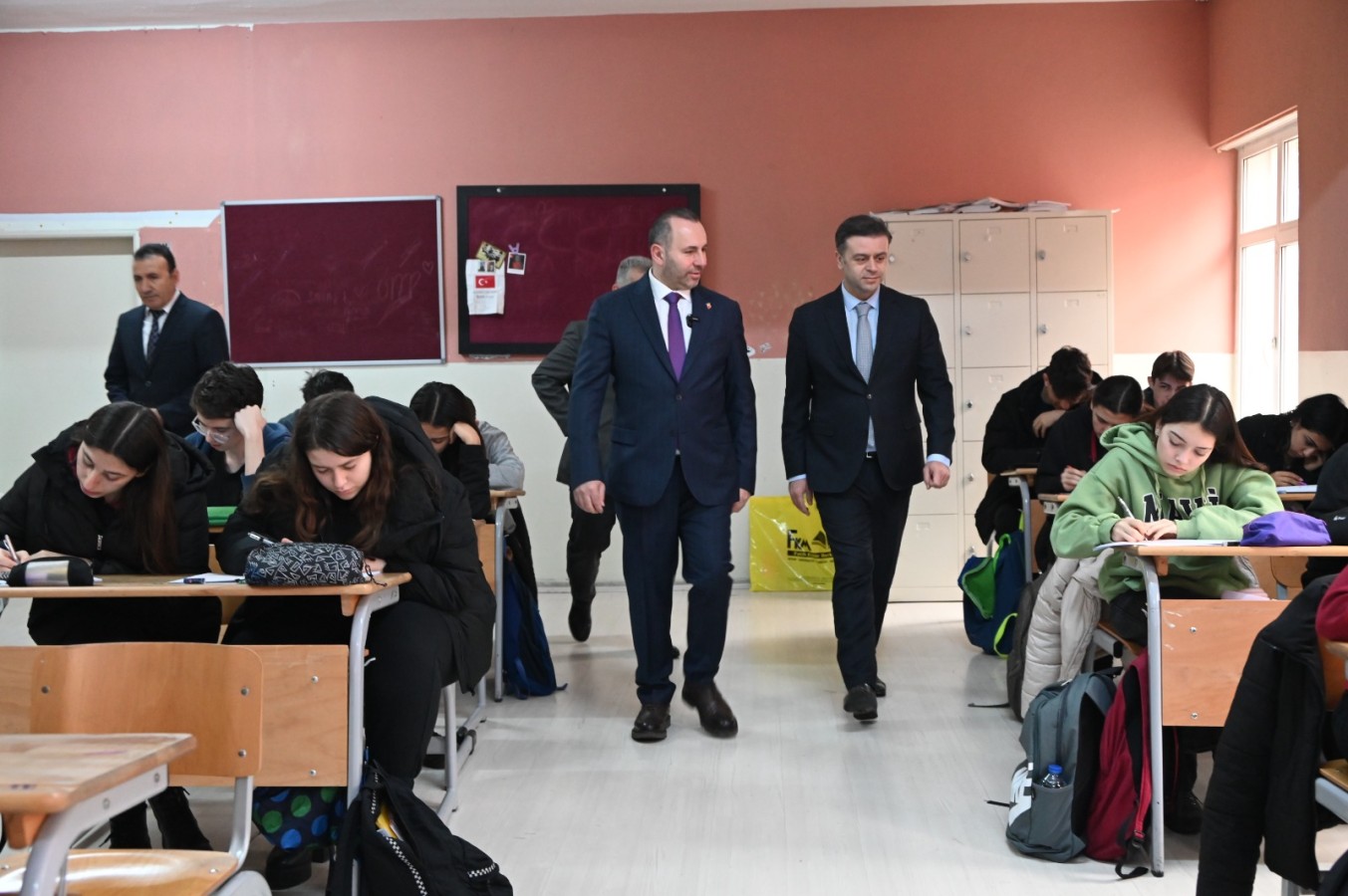 ÖĞRENCİLERİN SINAVINA YALOVA BELEDİYESİ’NDEN TAM DESTEK