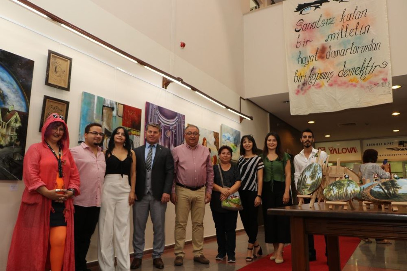 OTOG-ART İSİMLİ SERGİ YALOVA OTOBÜS TERMİNALİNDE AÇILDI