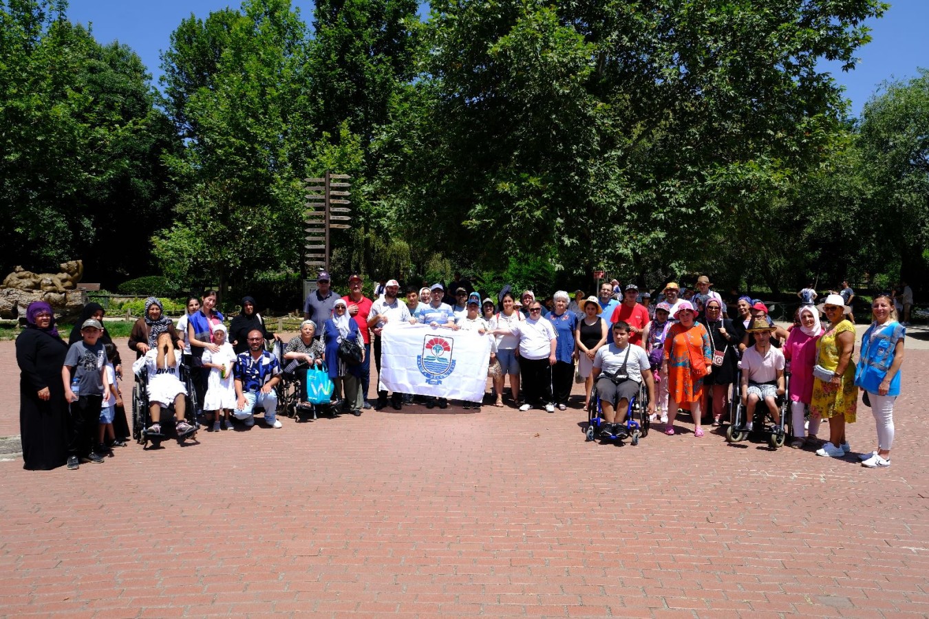 ÖZEL BİREYLERİN ÖZEL GÜNÜ