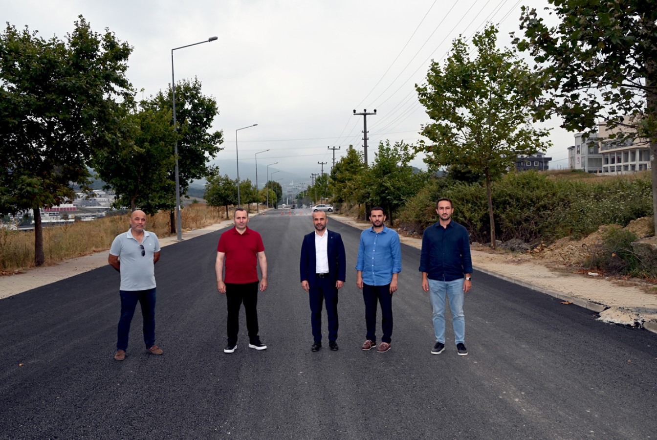 “RADAR CADDE’MİZDE SICAK ASFALTLAMA ÇALIŞMALARIMIZ SÜRÜYOR”