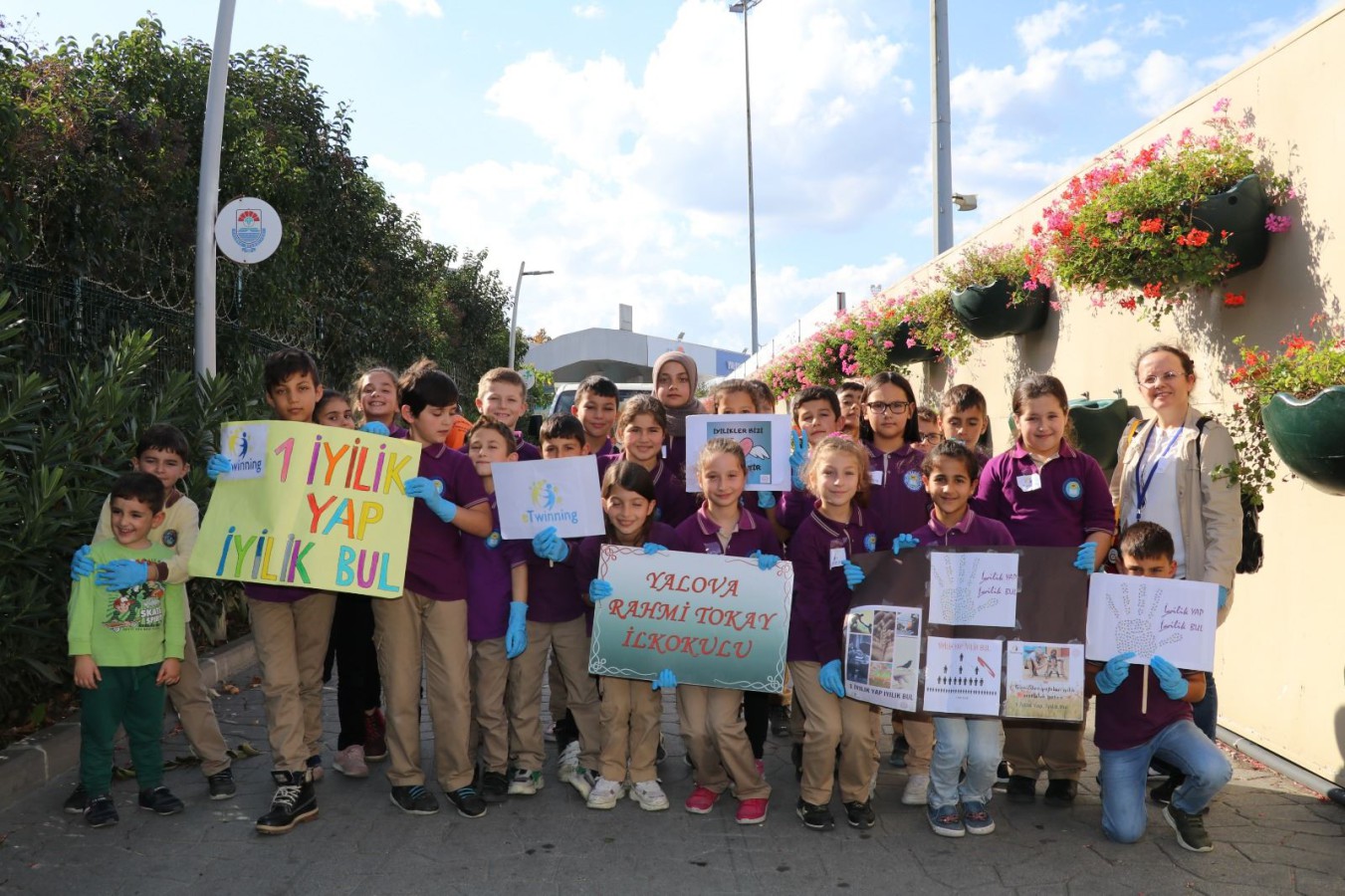 RAHMİ TOKAY İLKOKULU ÖĞRENCİLERİNDEN DOĞAYA İYİLİK