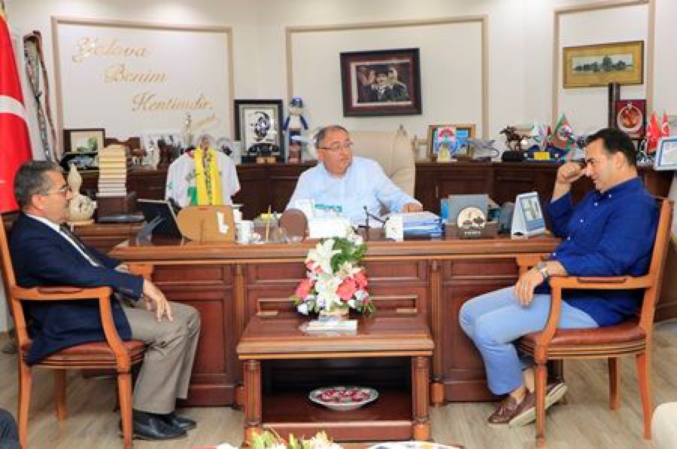 REKTÖR CEBECİ’DEN BAŞKAN SALMAN’A ZİYARET