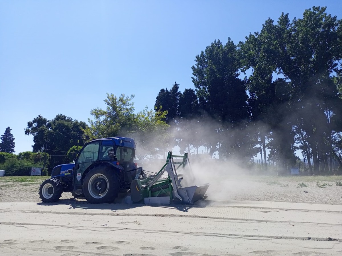 SAHİLLERİMİZ TERTEMİZ OLUYOR