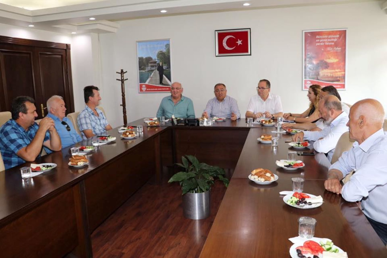 SAMANLI KÖYÜNDEN BAŞKAN SALMAN’A ZİYARET