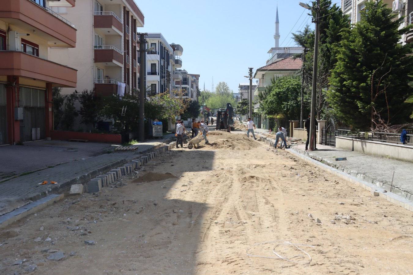 SEDİR SOKAK YENİLENİYOR