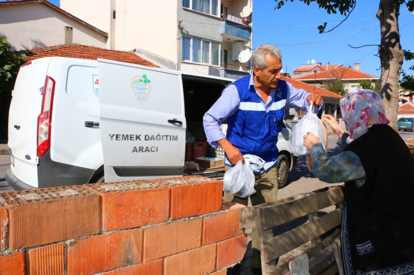 SICAK YEMEK HİZMETİNDEN 1915 KİŞİ YARARLANDI