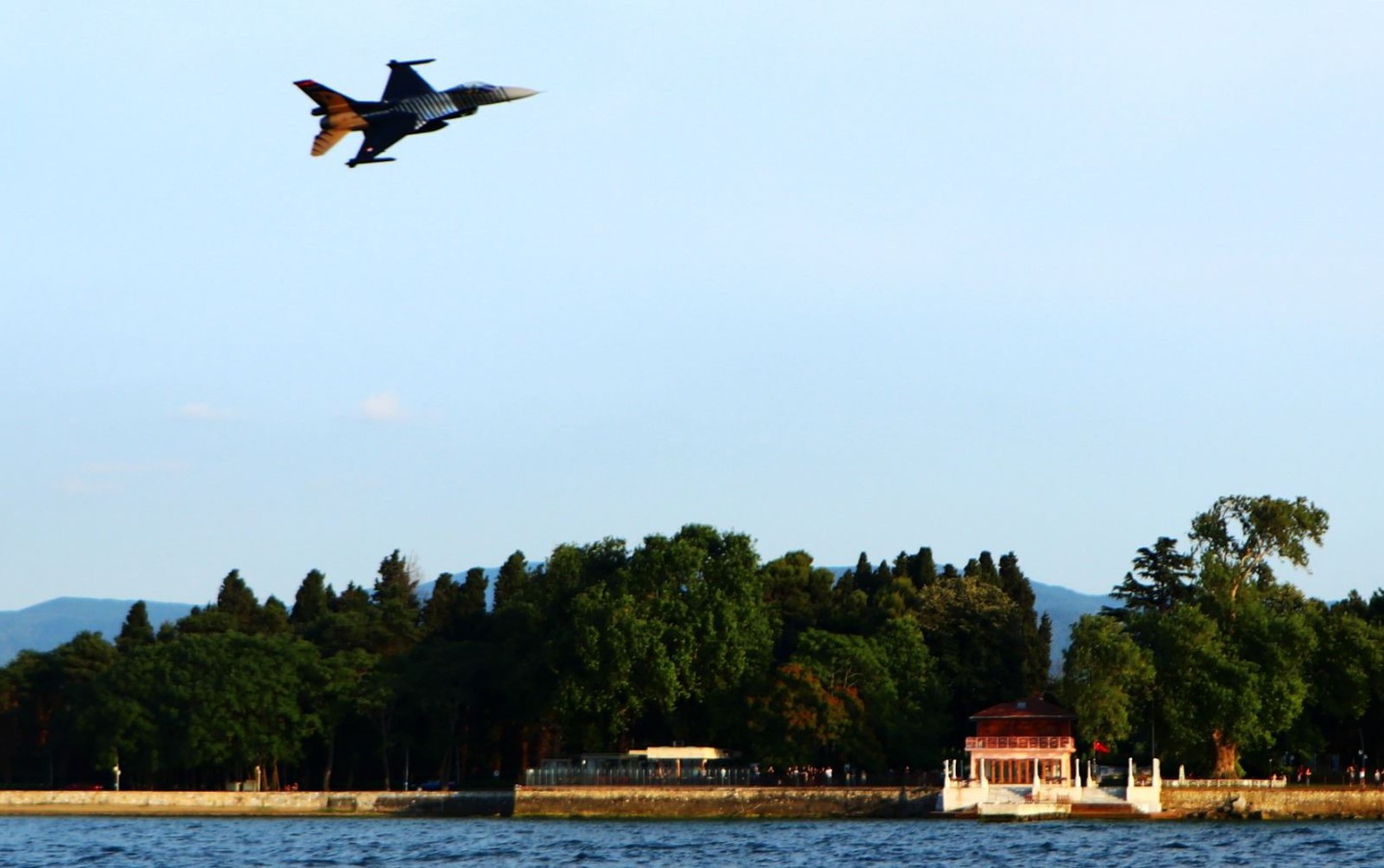SOLOTÜRK PROVA UÇUŞUNU ŞEHİDİMİZ İÇİN YAPTI