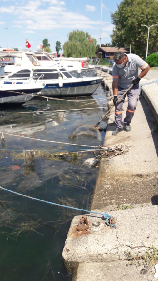 TEMİZLİK ÇALIŞMALARI HER YERDE SÜRÜYOR